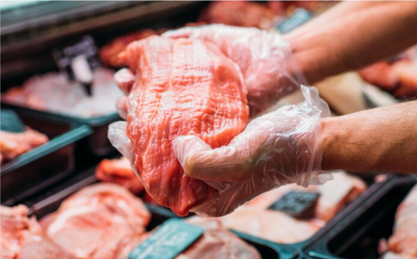 Ozbiljna nepravilnost! Ovo meso se hitno povlači iz prodaje, nađeni crvi tokom kontrole