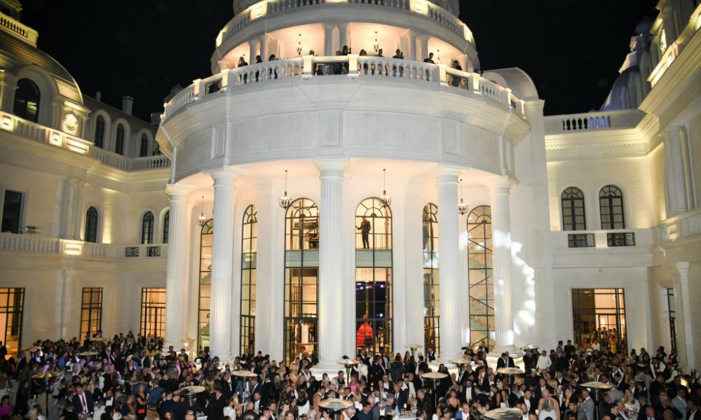 Vrijedna više od četiri miliona evra: Evo kako se slavi u palati Željka Mitrovića VIDEO