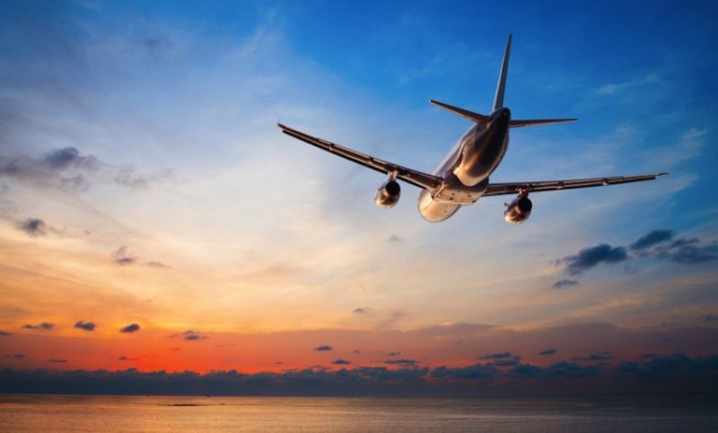 Izbio požar tokom leta: Avion sa 140 putnika prinudno sletio zbog mobilnog telefona