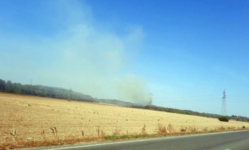 Požar na deponiji u Bijeljini konačno pod kontrolom: Žarišta se zatrpavaju zemljom