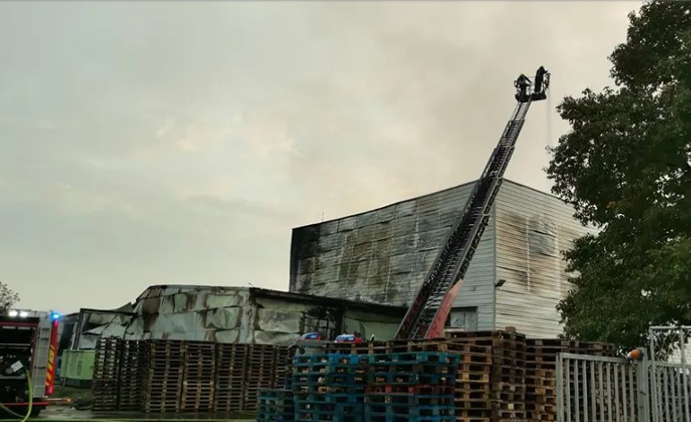 Šteta velika: Požar u Dervišima pod kontrolom, nema opasnosti od širenja