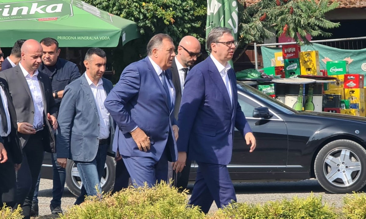 Vučić i Dodik u Stanarima: Otvara se novi Dom zdravlja