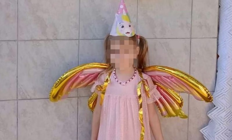 Srce puca od tuge! Roditelji ostavili Elizu ispred manastira ubrzo nakon 6. rođendana