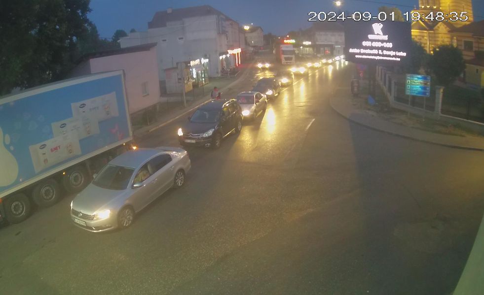 Kolone automobila na granici: Otežan ulaz i izlaz iz BiH