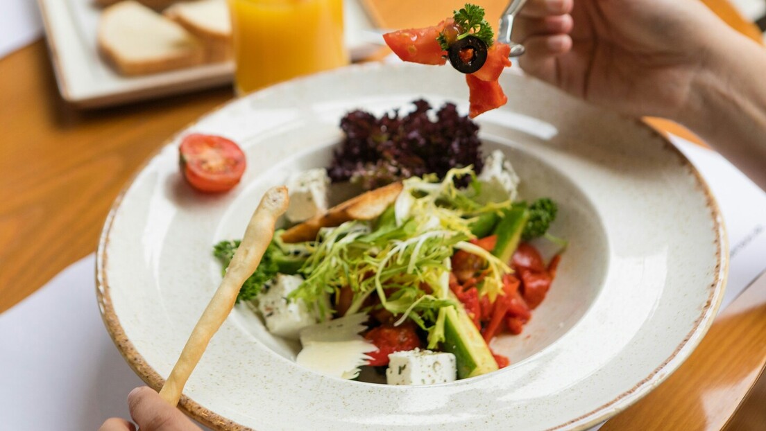 Ovih 5 namirnica su najvažnije u borbi protiv raka: Slavni onkolog otkriva šta ne smije izostati sa tanjira