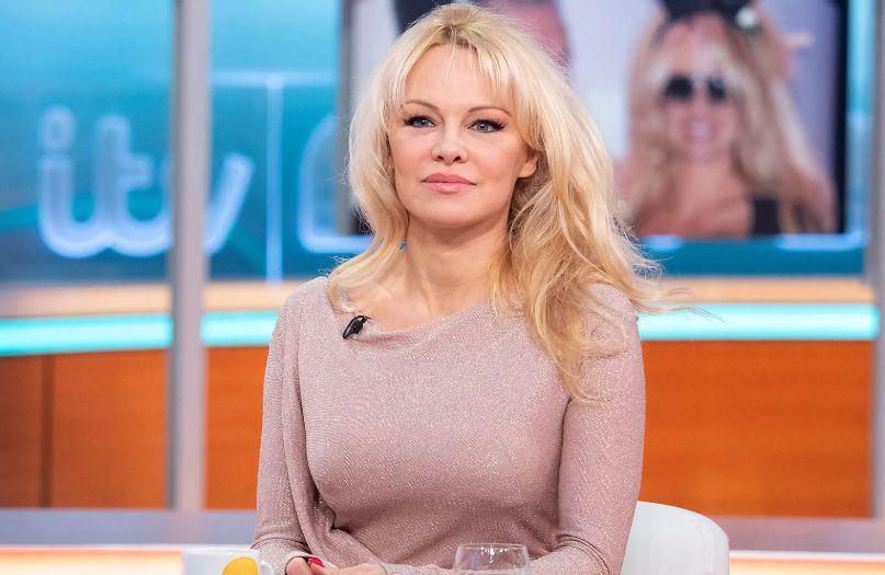 Godinama je nosila titulu seks-simbola: Evo kako Pamela Anderson izgleda na najnovijim fotografijama FOTO
