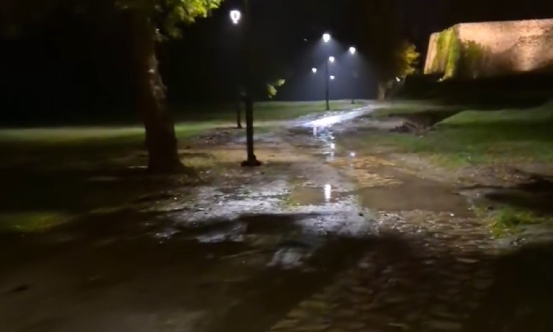 Stiglo pravdanje za poplavu kod Kastela: Staza se nalazi u močvarnom području
