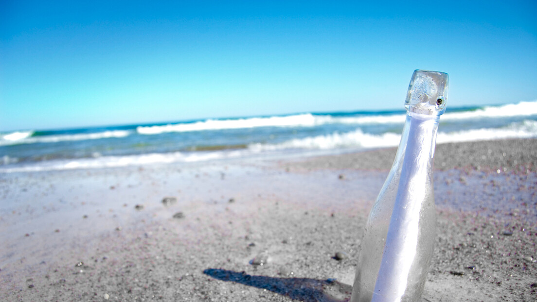 Vremeplov u boci: Pismo koje je napisala majka stiglo do ćerke poslije 26 godina FOTO
