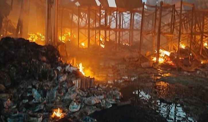 Veliki požar u Hrvatskoj: Gore skladišta u Osijeku VIDEO