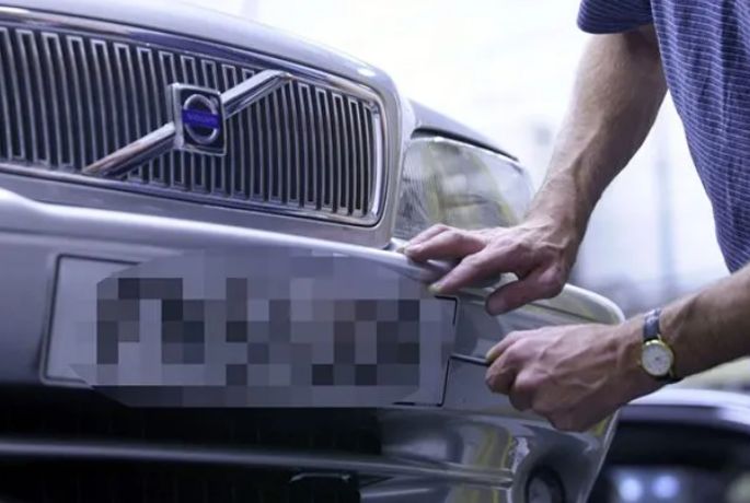 Uz prenosive registarske tablice lakše na drum!