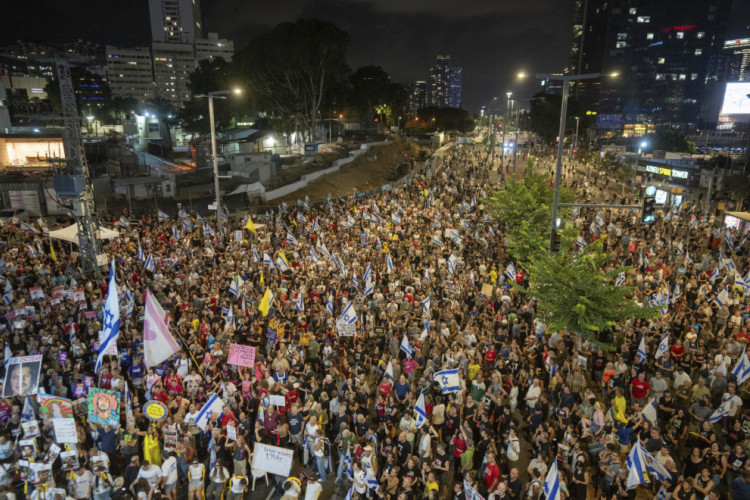 Najveći protest u istoriji Izraela: Više od 500.000 ljudi na ulicama Tel Aviva