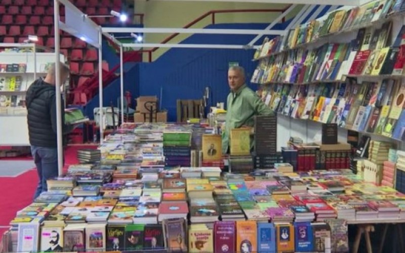 Praznik za ljubitelje lijepe riječi: U Banjaluci počeo Međunarodni sajam knjige