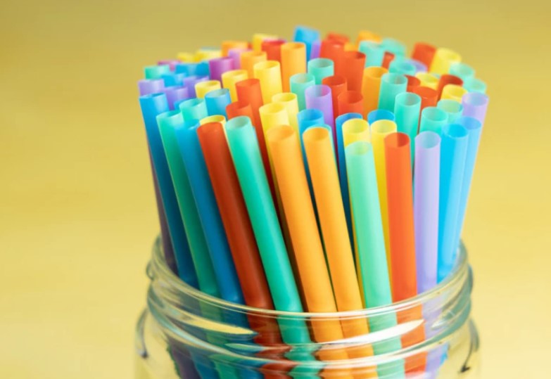 Bacite slamke u kantu: Doktor objašnjava kako mogu da ugroze naše zdravlje