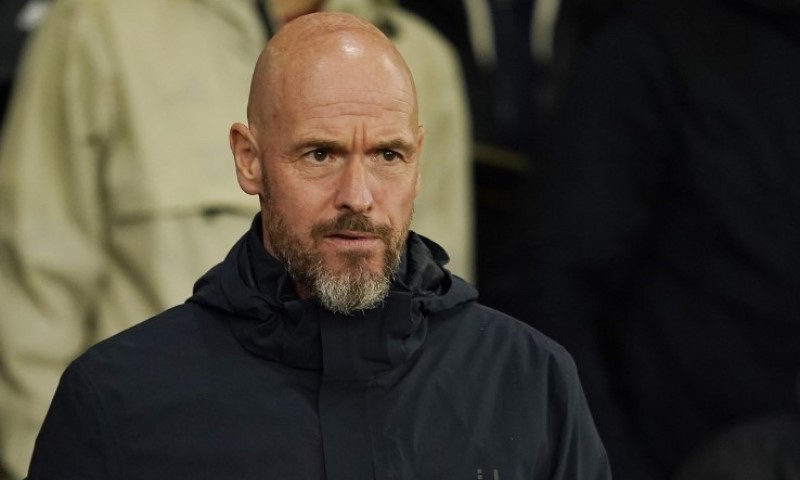 Više nije trener “farmaceuta”: Erik Ten Hag dobio otkaz poslije tri utakmice