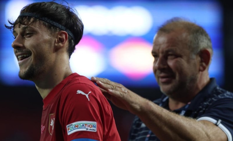 Hit lapsus: Bivši fudbaler Partizana pomiješao Crvenu zvezdu i Srbiju VIDEO