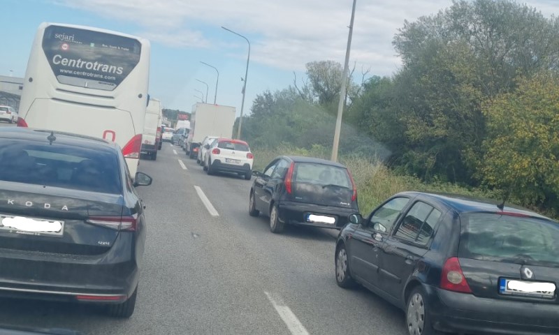 Ako idete prema Laktašima “naoružajte” se strpljenjem: Kolaps kod Prijedorske petlje