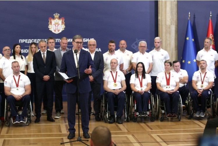 Vučić primio paraolimpijce: Hvala vam što ste podigli zastavu Srbije na mjesto na kojem pripada