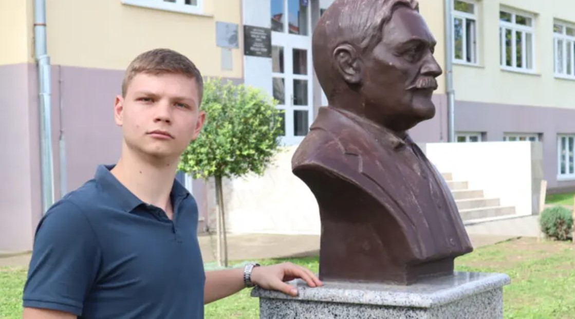 Veliko znanje i entuzijazam: Andrej odlučio da pohađa dva razreda odjednom