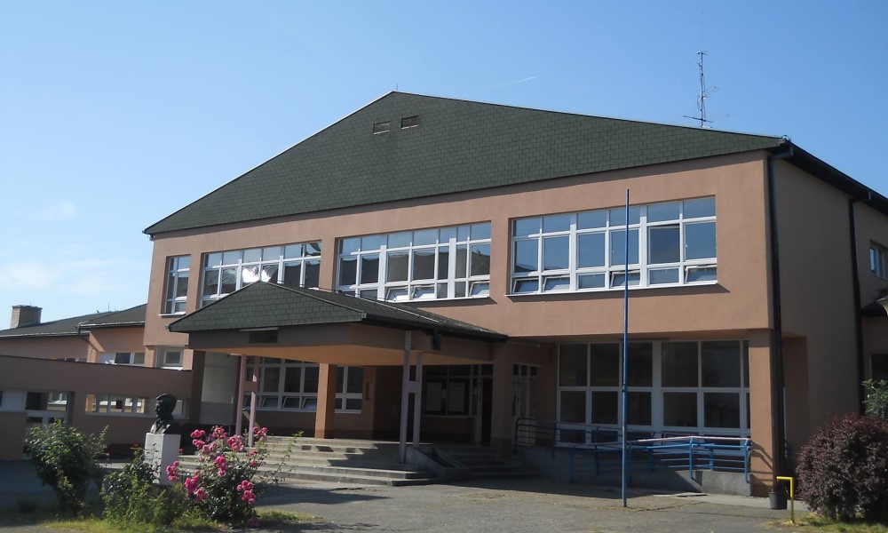 Direktor banjalučke škole poručio: Potreseni smo, a policija će sve preispitati