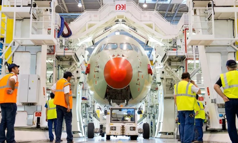 Traže veće plate: Hiljade radnika “Erbasa” u Britaniji stupiće u desetodnevni štrajk