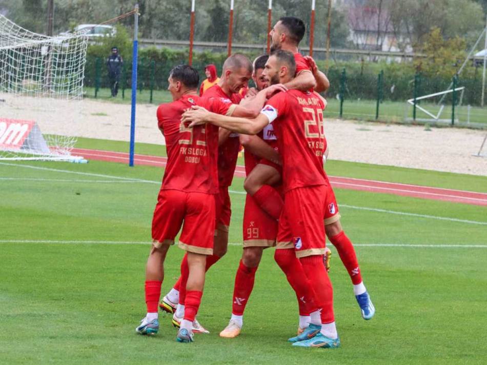 Domaćin slavio u Doboju: Sloga uhvatila priključak za sigurnom zonom