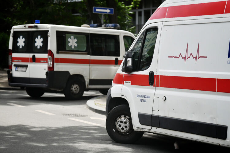 Prevrnuo se čamac na Savi: Policija spasla muškarca i dijete, odmah prevezeni u bolnicu