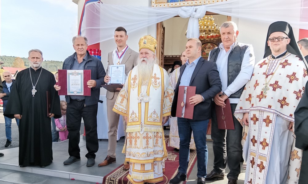 Služena liturgija: Mitropolit Hrizostom osveštao hram Svetog apostola Tome kod Sokoca