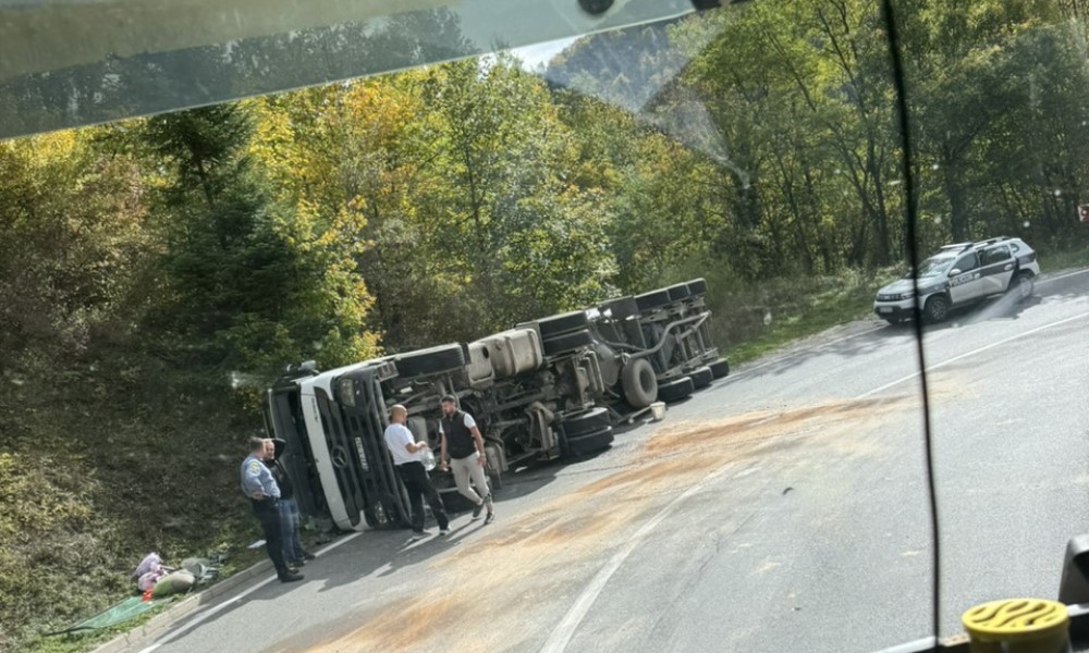 Još jedna nezgoda u BiH: Prevrnuo se kamion, ima povrijeđenih