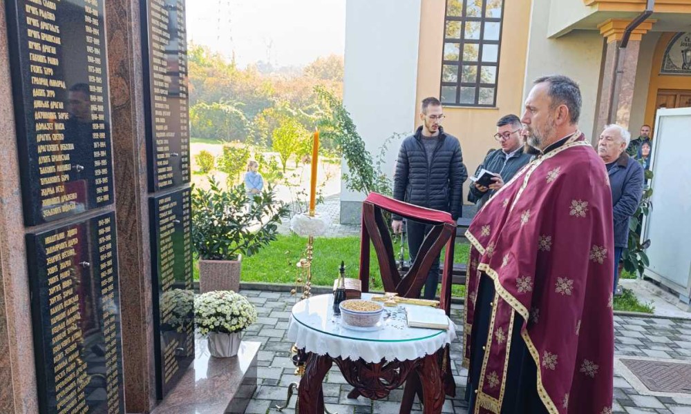 Dali živote za Srpsku: Na Laušu služen parastos za 112 boraca VRS
