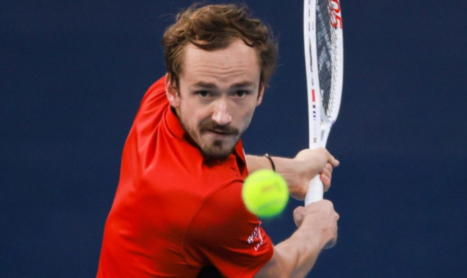 Medvedev vrijeđao sudiju: ”Nemaš oči, uključi mozak”