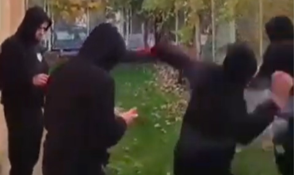 Huliganska akcija: Navijači Novog Pazara pokušali da prekinu utakmicu VIDEO