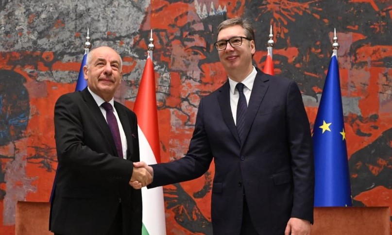 Šujok u Beogradu: Vučić dočekao predsjednika Mađarske FOTO