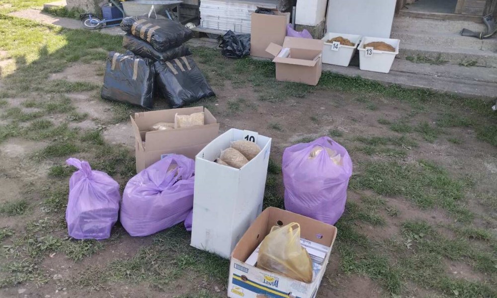 Vrijednost 200 hiljada maraka: UIO oduzela velike količine robe