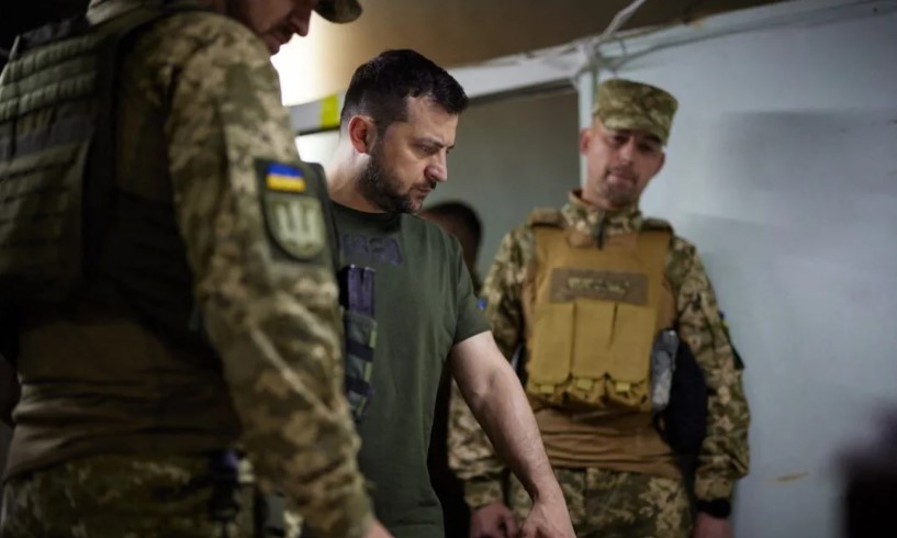 Zelenski ne odustaje: Ukrajina povećava proizvodnju oružja