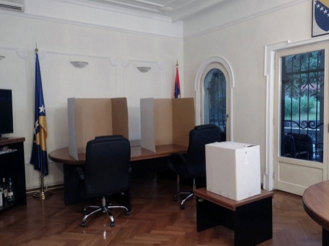 Objavljeni podaci o izlaznosti u Ambasadi BiH u Beogradu do 15 časova