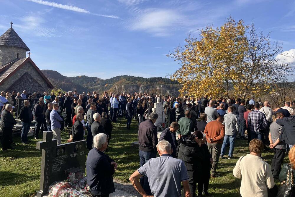 Za ubicom se još traga: Sahranjeni sestra i brat Madžgalj
