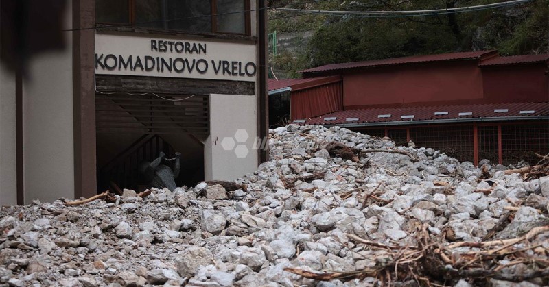 Stravični detalji iz Jablanice: Otac i sin spasili 10 ljudi iz poplava, a onda je bujica povukla i sina