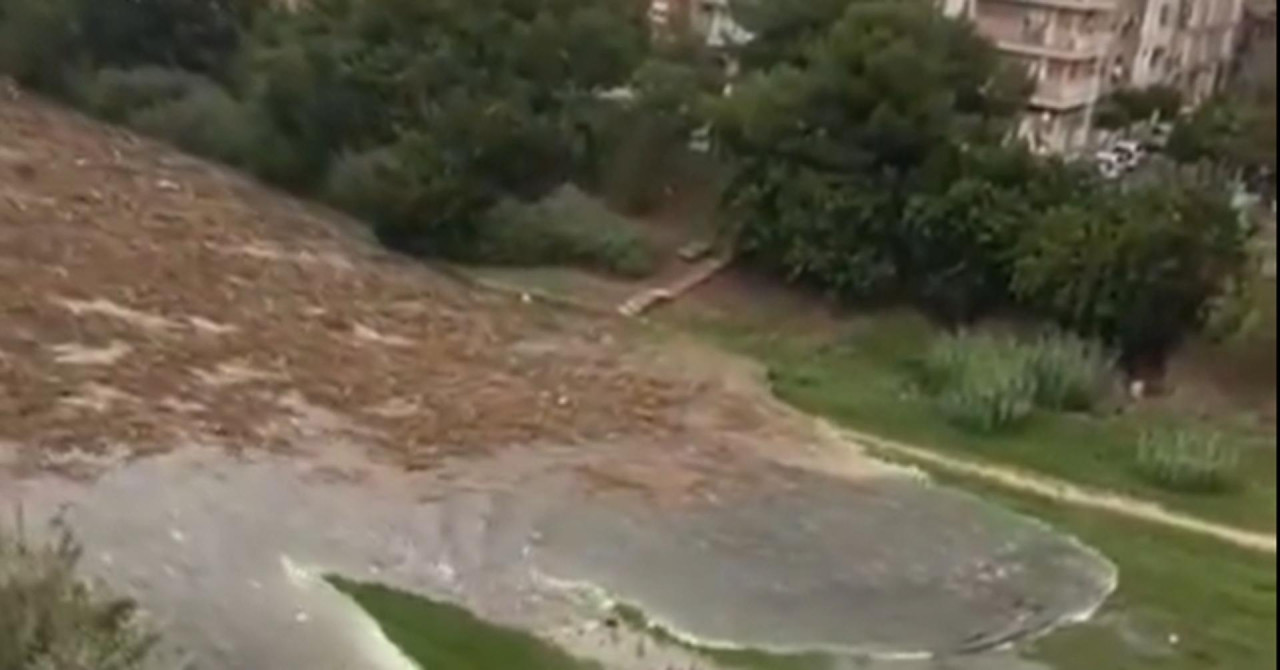 Objavljeni snimci dolaska stravične poplave u Španiju: Bujica nosi bukvalno sve pred sobom! VIDEO