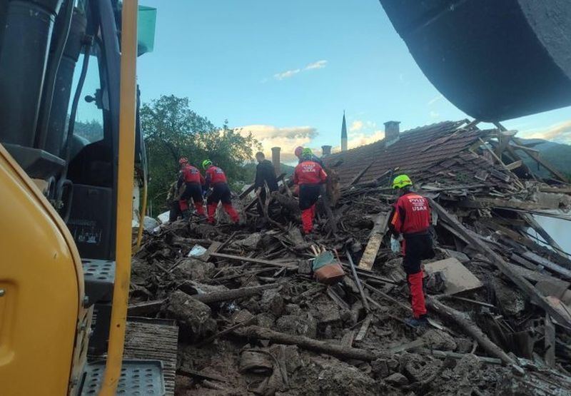 Ikonić: Stanje u Donjoj Јablanici veoma teško, do sada izvučeno 13 tijela VIDEO