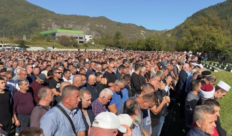 Bolan dan za cijelu BiH: Sahranjeno 19 žrtava stravičnih poplava u Jablanici