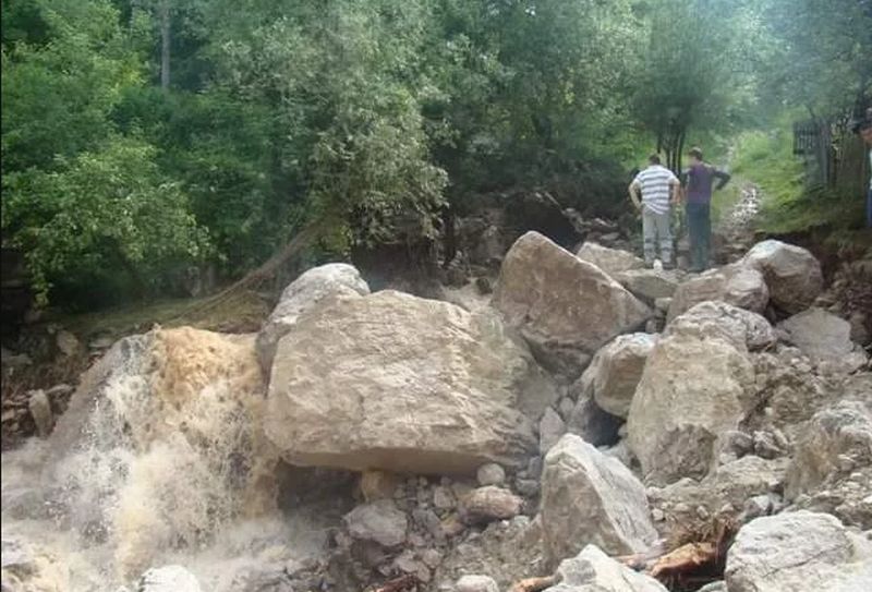 Mještani sela kod Jajca u strahu da ih ne zadesi tragedija kao u Jablanici: Struka poručila, ‘Nema mjesta za paniku’ FOTO