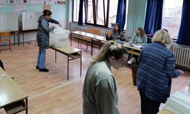Uskoro prvi rezultati: Koliko birača je glasalo do 19 časova?