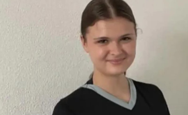 Policija pokrenula istaragu: Maja (17) krenula do bake pa nestala, roditelji očajni