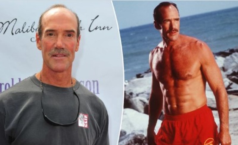 Umrla zvijezda serije “Čuvari plaže”: Čuveni glumac 18 godina vodio bitku sa teškom bolešću