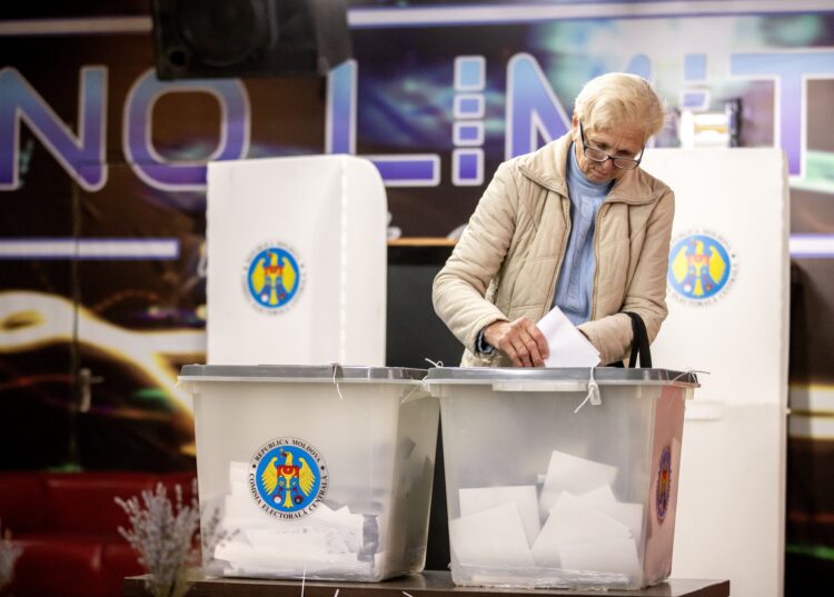 Moldavija rekla ne ulasku u EU na referendumu: Maja Sandu vodi na predsjedničkim izborima