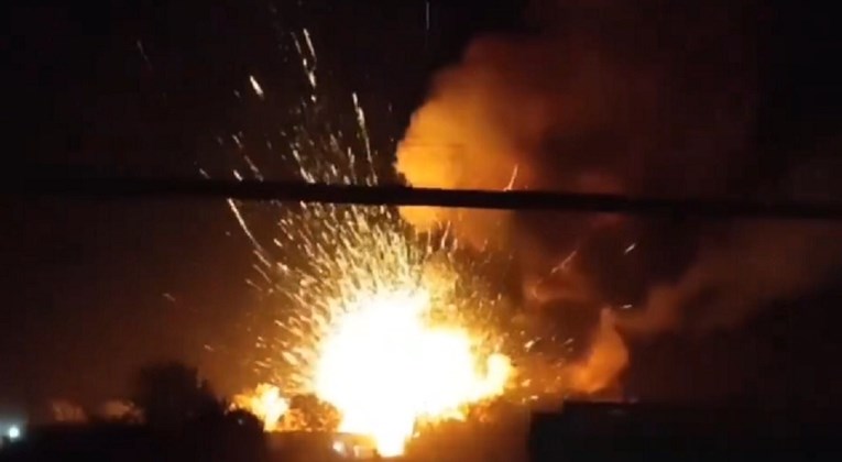 Ukrajina napala ruski aerodrom: Glavna zgrada uništena, bombarderi desetkovani? VIDEO