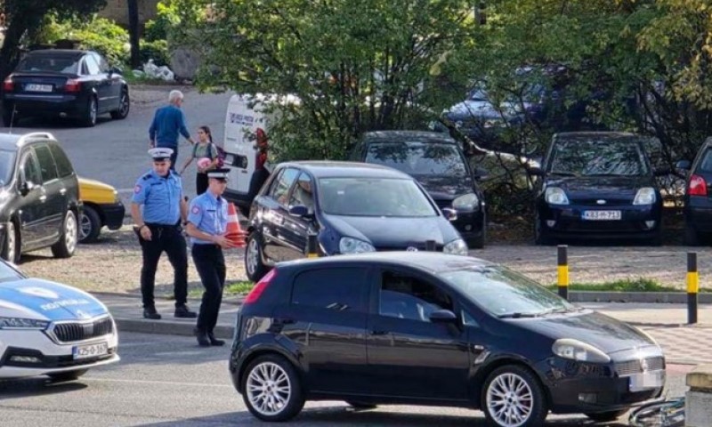 Sudar automobila i bicikla: U nesreći povrijeđeno dijete koje je vozilo dvotočkaš