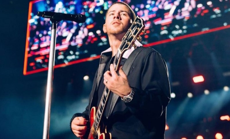 Fanovi bijesni: Incident prekinuo koncert, poznati pjevač pobjegao sa bine VIDEO