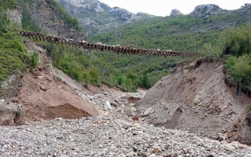 Umjesto sanacije – optužbe: Da su dnevno sanirali samo pet metara pruge, ne bi više visila u vazduhu