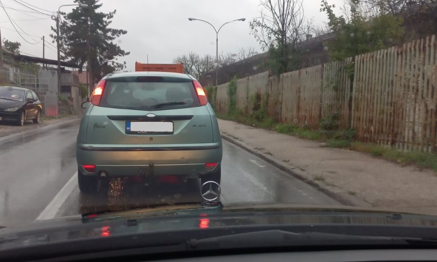 Kiša, radovi, nervoza i saobraćajke: Kolaps u saobraćaju obilježio jutro u Banjaluci FOTO